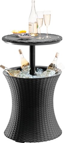 Cool bar rattan